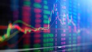 Românii au mizat pe mărfuri în 2025: Cu 201% mai multe tranzacţii prin XTB